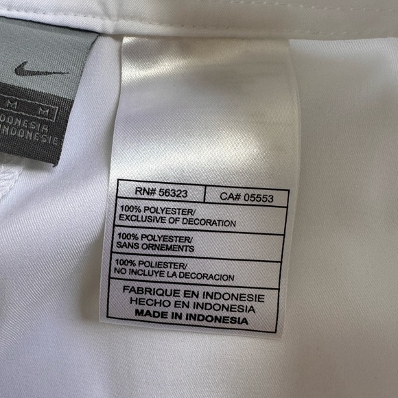 Nike Women's Cropped Pants Size Medium White With Bottom Stripes Capris - Picture 13 of 15